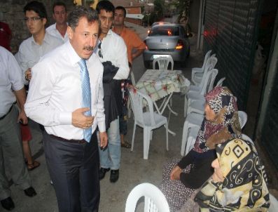 Ak Parti Bütün Beldeye İftar Verdi