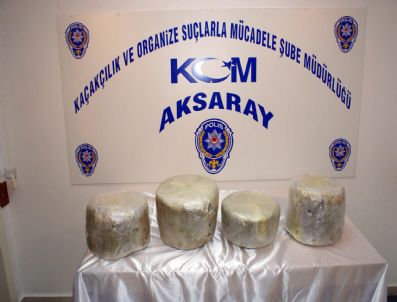 Durdurulan Otomobilden 15 Kilo Esrar Çıktı