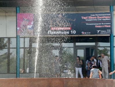 Leshow Uluslararası Deri ve Kürk Moda Fuarı Almatı’da Düzenlendi