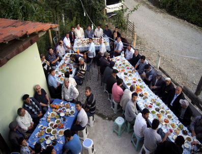Milletvekili, İftar Yemeğine Katıldı