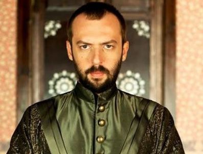 OKAN YALABIK - Okan Yalabık hastaneye kaldırıldı