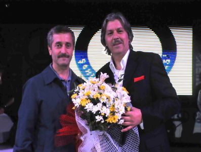 ERKAN MUTLU - Sanatçı Erkan Mutlu`dan Başkan Tahmazoğlu`na Övgü