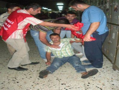 Üniversitede işçi eyleminde arbede