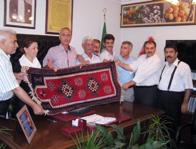 Ak Parti Malatya Milletvekili Öznur Çalık, Ziraat Odası`nı Ziyaret Etti