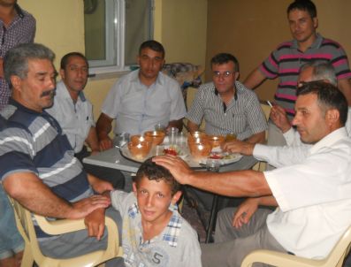 Ak Parti Manisa Merkez İlçe Teşkilatı Ev Ev Dolaşıyor