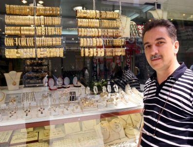 Altın Fiyatları Satışları Düşürdü