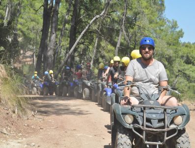 Antalya`da Turistlerin Yeni Gözdesi Atv İle Safari Turu