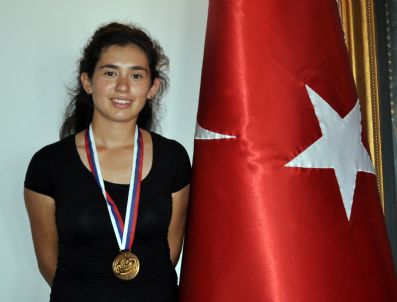 Avrupa Şampiyonu`ndan Vali Özçimen`e Ziyaret