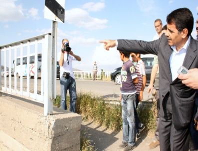 GAFFAR OKAN - Başkan Bozkuş: Mihrali Bey Köprüsü`nde İhale Aşamasına Gelindi
