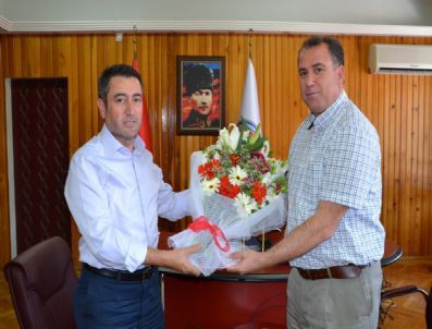 Çomü Eğitim Fakültesi’nde Dekanlık Devir Teslim Töreni Yapıldı