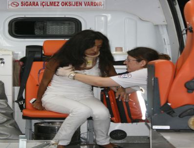 Düzce Tem Otoyolu`nda Trafik Kazası: 3 Ölü, 4 Yaralı