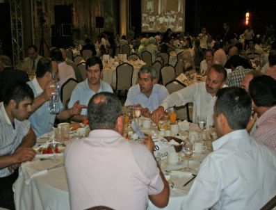 Fidan, Okuma Salonu Sevdalılarını İftarda Buluşturdu