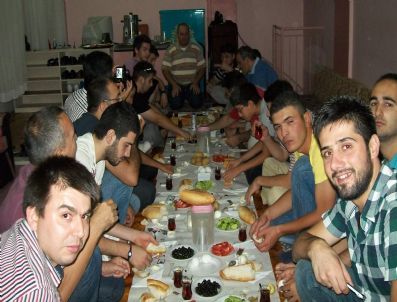 Has Partli’li Gençler Sahurda Buluştu