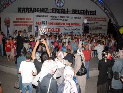 İsmail Uslu ve Grup 571`in Ereğli`deki Konseri İlgi Gördü