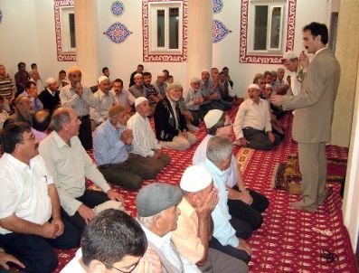 Kavak Kasabası Merkez Camii İbadete Açıldı