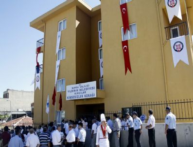 ÖZGEN KESKIN - Kimsesizlere Aylık 1 Tl`ye Kiralık Konak