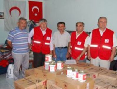 Kızılay Kula`da Ramazan Yardımı Dağıttı