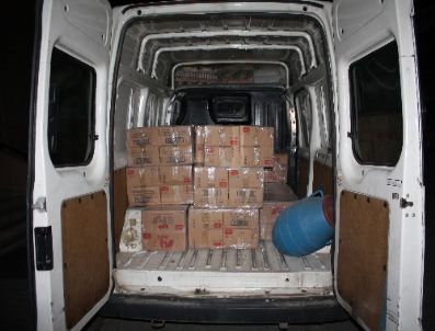 Kom Ekipleri, 15 Bin Paket Kaçak Sigara Ele Geçirdi