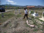 (özel Haber) Mezar Parası Vermemek İçin Sahte Mezar Yaptılar