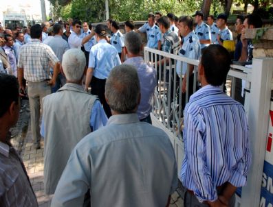 COŞKUN AÇıK - Taşıma İhalesine Şoförlerden Tepki