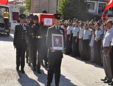 Yozgatlı Şehit Erhan Ar, Memleketinde Toprağa Verildi