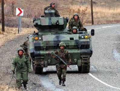 Askeri konvoya hain saldırı