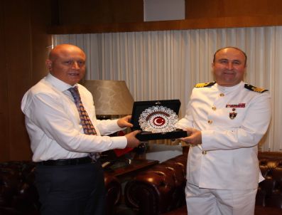 DENIZ KıDEMLI - Deniz Kuvvetleri Karadeniz Bölge Komutanlığı`na Yeni Atanan Albay Yalçın Enç`ten Vali Kızılcık`a Ziyaret