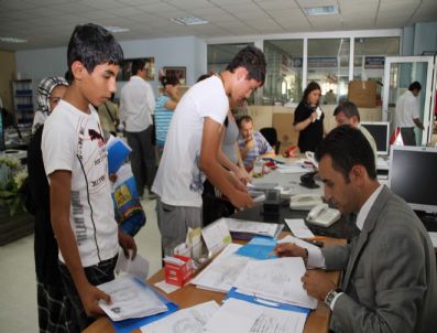 Denizli Belediyesi`nden Öğrenim Yardımı