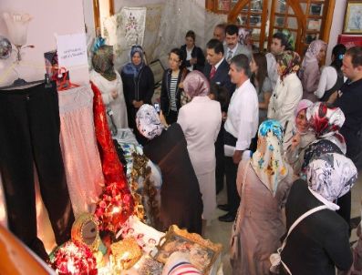 TAYFUR ELBASAN - Şanlıurfa`da Kültür Merkezlerinden 2 Yılda 33 Bin Bayan Yararlandı