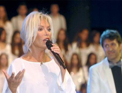 ALI AKCAN - 'Ajda Pekkan şarkılarına yasak getirilmedi'