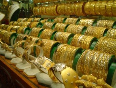 Altında sert düşüş devam ediyor