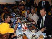 Başbakan Erdoğan, Karayolu İşçileriyle İftar Yaptı