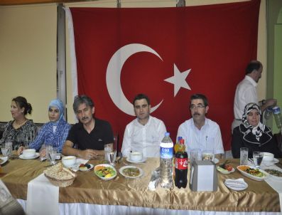 Biga Kaymakamlığı`ndan Gazi ve Şehit Ailelerine İftar Yemeği