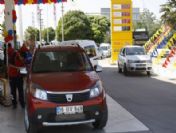 Bursa`da Ucuz Akaryakıt İzdihamı