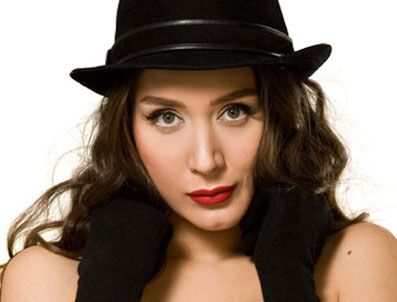 Ece Gürsel: 1 milyon dolar için soyunurum