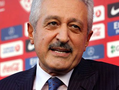 Fenerbahçe TFF Başkanı Mehmet Ali Aydınlar ile yollarını ayırdı