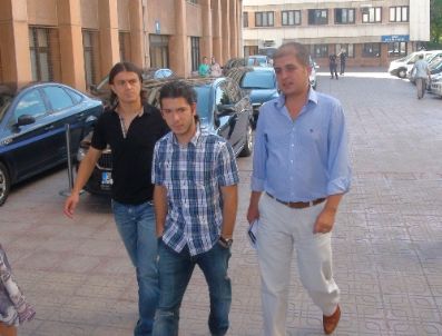 Fenerbahçeliler Emniyetten Ayrıldı