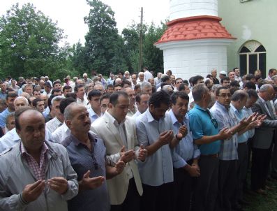 CEMALETTİN ŞİMŞEK - Gazeteci Şeker`in Acı Günü