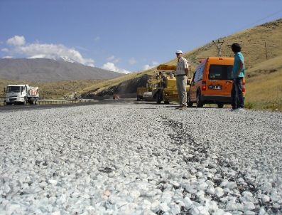 İğdır`da Karayolları Yenileniyor