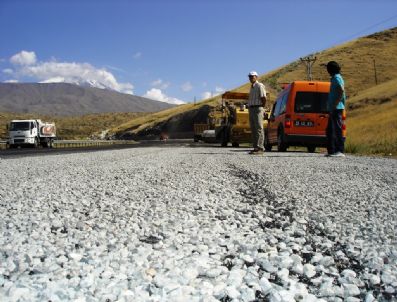 İğdır`da Yol Yapım Çalışması
