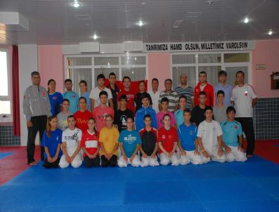 Karete Milli Takımı Kuşadası`nda Kamp Yaptı