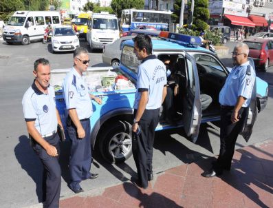 Kuşadası`nda Midyeci Operasyonu