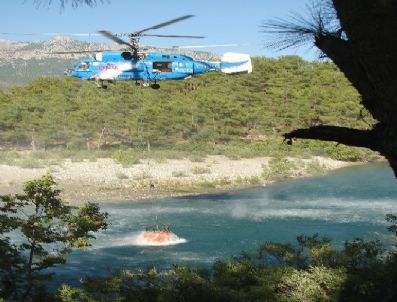 Manavgat`taki Orman Yangınında 25 Hektarlık Alan Zarar Gördü (2)