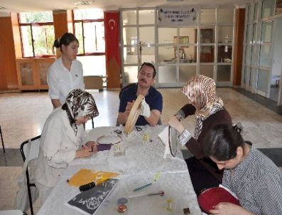 Maraş İşi Kordon İşlmeciliği ve Tezhip Kursları Tamamlandı