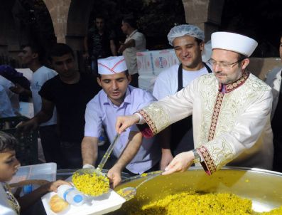 50 Bin Kişilik İftar Yemeğinde İzdiham