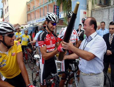 6. İstiklal Yolu ve Zafer Turu Bisiklet Yarışı Başladı