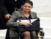 Kadın vekillere TBMM'de pantolon izni...