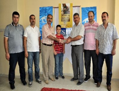 OSMAN DEMIR - Edremitli İşadamları Somali`ye 32 Bin Lira Gönderdi