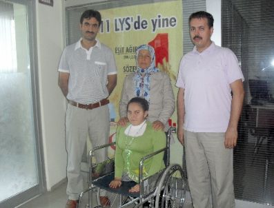 FEM DERSHANELERI - Engelli Zübeyde, Üniversiteyi Kazandı