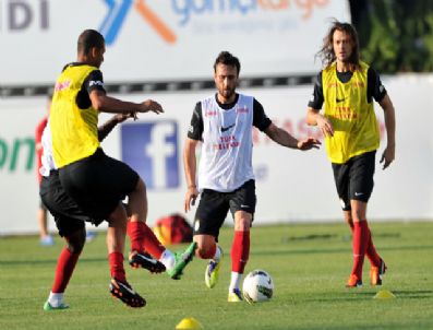 Galatasaray`da Yeni Sezon Hazırlıkarı Devam Ediyor